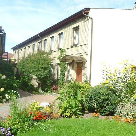 Saules Kvartals Ventspils Exterior foto